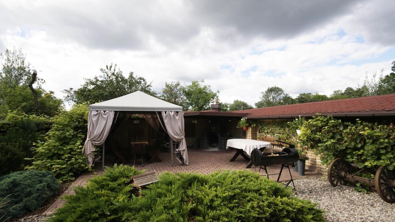 Villa Alris Białystok Exteriör bild